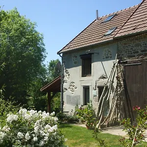 Beautiful Holiday In Auvergne With Garden Hébergement de vacances